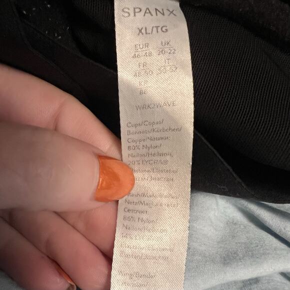 SPANX WRK2WAVE Shaping Sports Bra In XL Cosmic Print Mesh Panel Adjus Straps - Picture 5 of 7